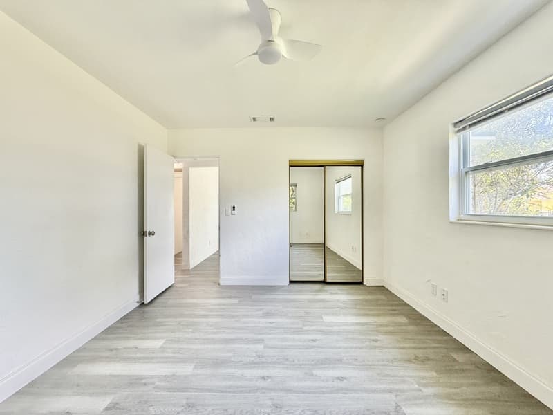 St. Petersburg House: 4426 4th Avenue North