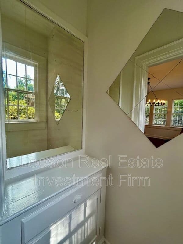 Shreveport House: 2409 Fairfield Ave