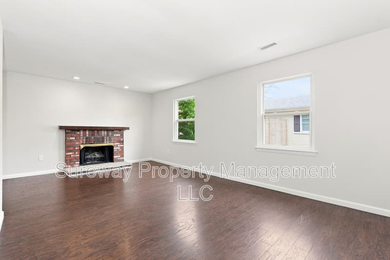 Mt. Laurel Townhome: 106 Willow Turn