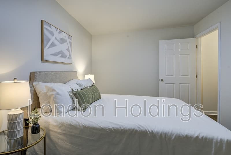 Johnson City Condo: 200 South Boone Street