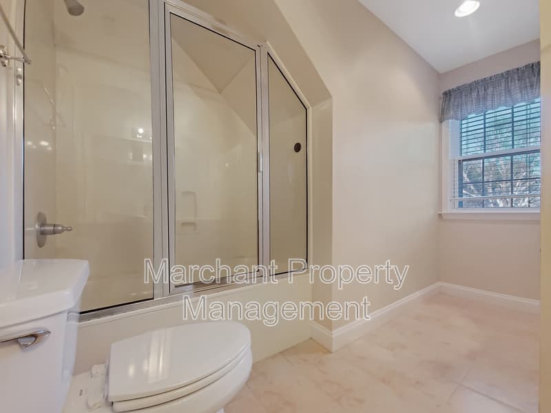 Greenville House: 11 Tupelo Court
