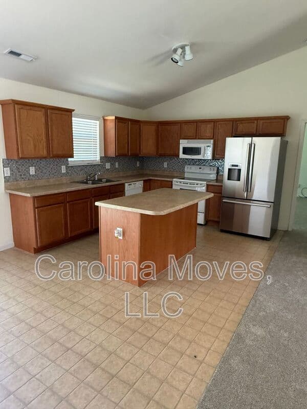 Greenville House: 7 Birchbriar Way
