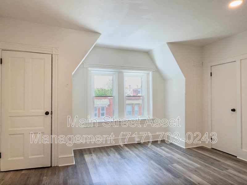 Lancaster Condo: 15 S Ann