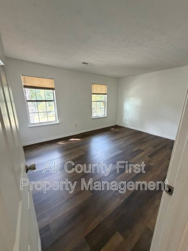 Stone Mountain House: 4932 Wedgewood Place