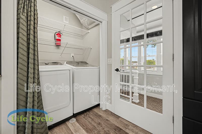 Grand Rapids Condo: 900 Michigan Street Northeast - 1
