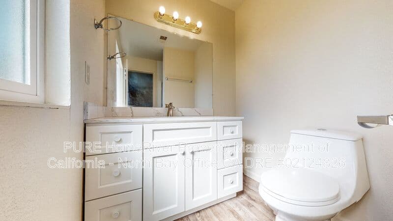 Santa Rosa House: 2436 Campbell Drive