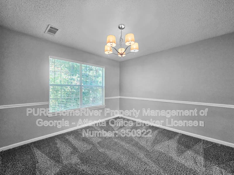 Covington House: 70 Cinnamon Oak Cir