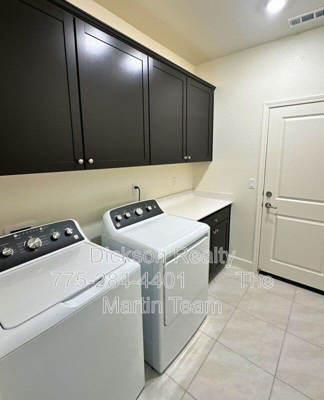 Reno House: 7897 Willow Thicket Drive
