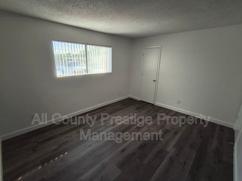 Tempe Apartment: 905 S Dorsey Lane