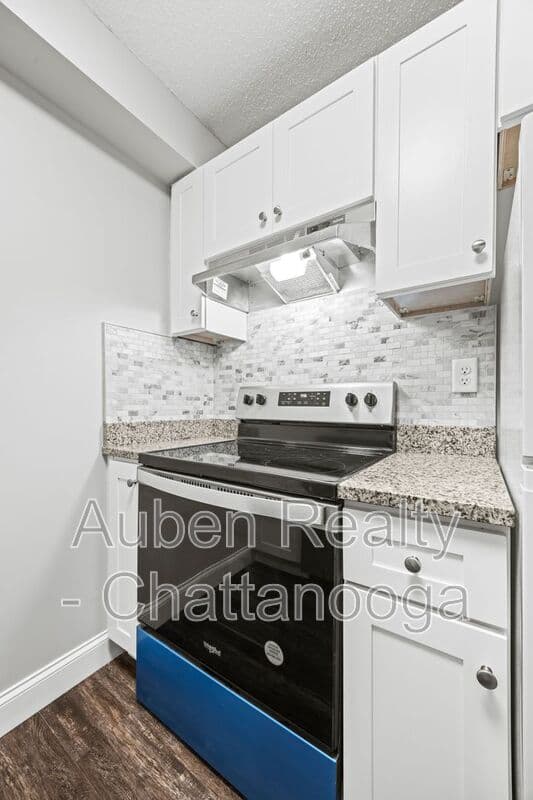 Hixson Condo: 5519 HIGHWAY 153 APT L