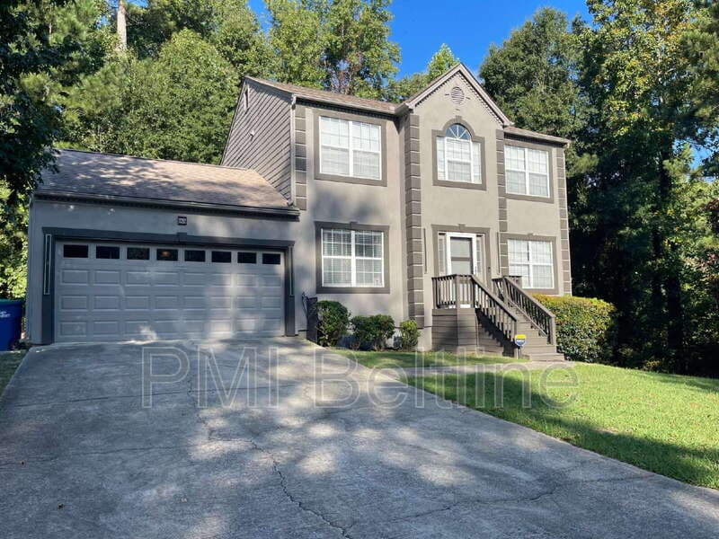 South Fulton House: 5825 Old Carriage Drive