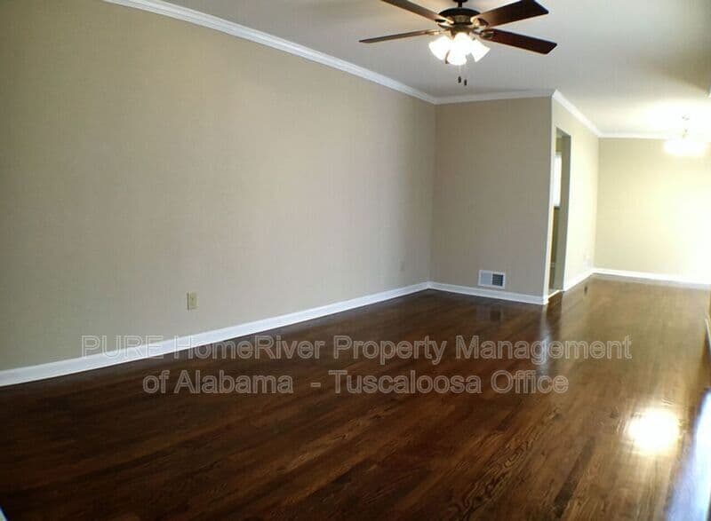 Tuscaloosa House: 151 Lenora Drive