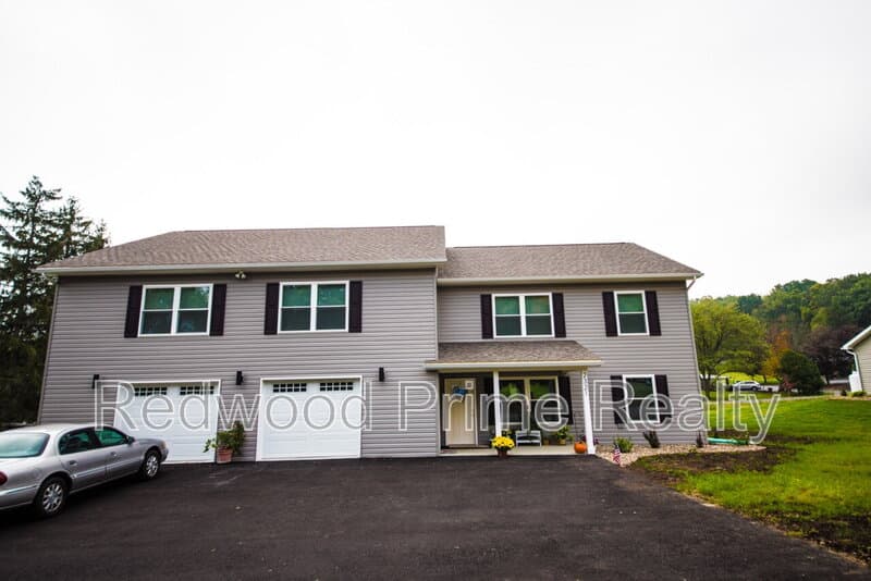 Hollidaysburg Condo: 2321 Smoke Dr B