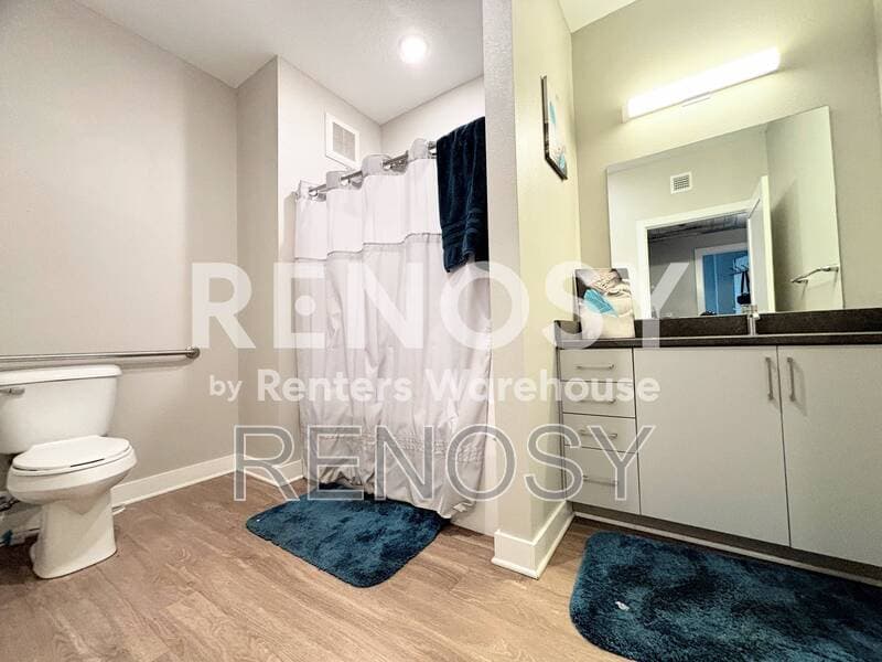 Des Moines Condo: 400 SW 7th St