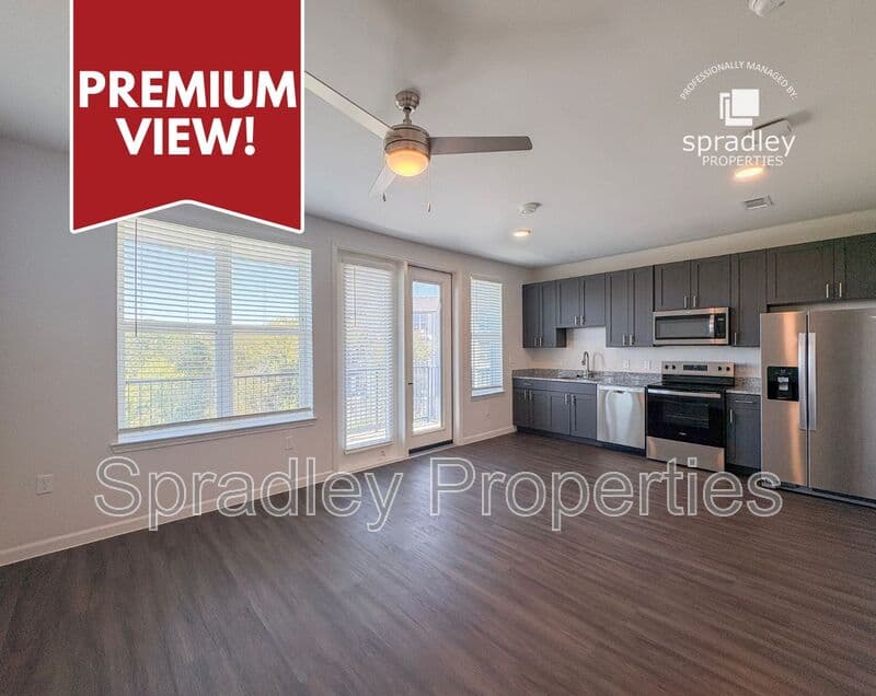 Belton Condo: 710 Shine St.