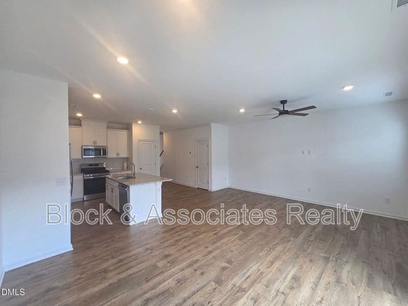 Wake Forest House: 8765 Wardle Ct