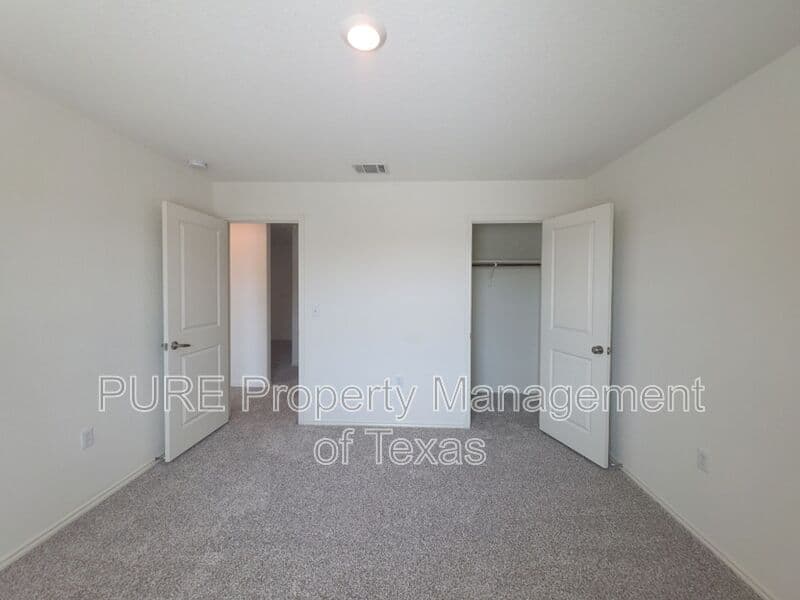 Austin House: 10712 Sunday Drive
