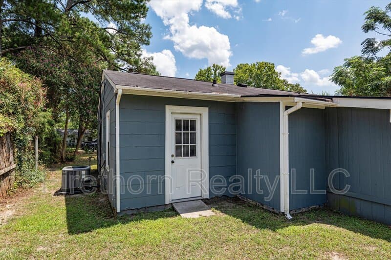 Augusta House: 2528 Luz Drive
