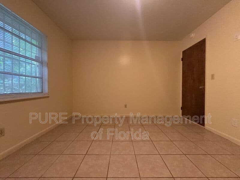 Ocala House: 1970 SE 40 Street Rd