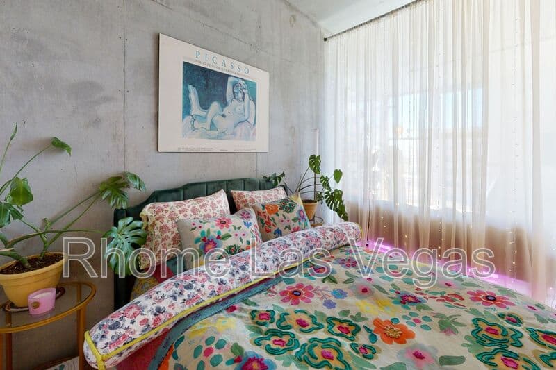 Las Vegas Condo: 353 E Bonneville Ave