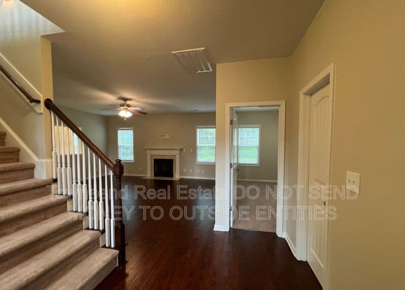 Fayetteville House: 6426 Burnside Place