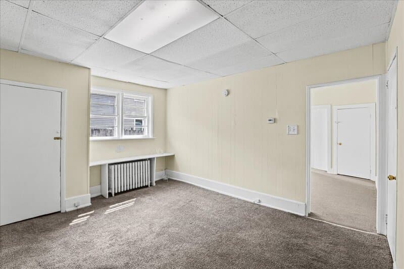 Woodbury Condo: 122 South Davis Street - A
