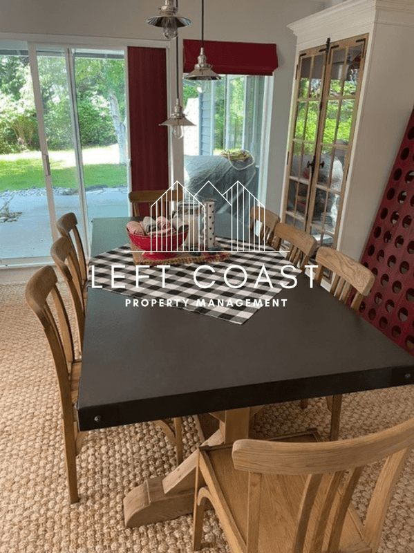 Lincoln City House: 1545 Northeast Regatta Way