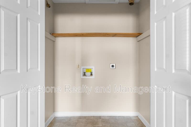 Oak Grove Condo: 308 Thompsonville Lane