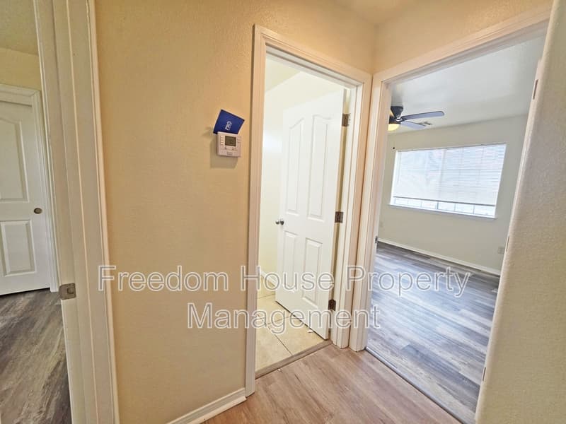 Pahrump House: 701 Mount Charleston Drive
