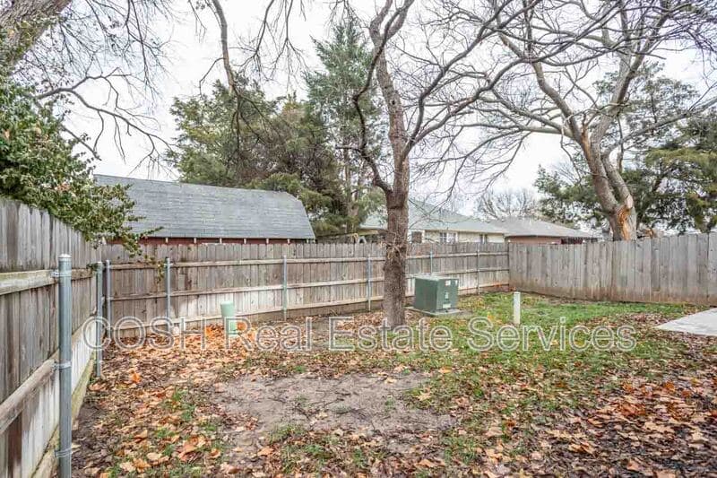 Colwich Condo: 406 North Colorado Avenue - F