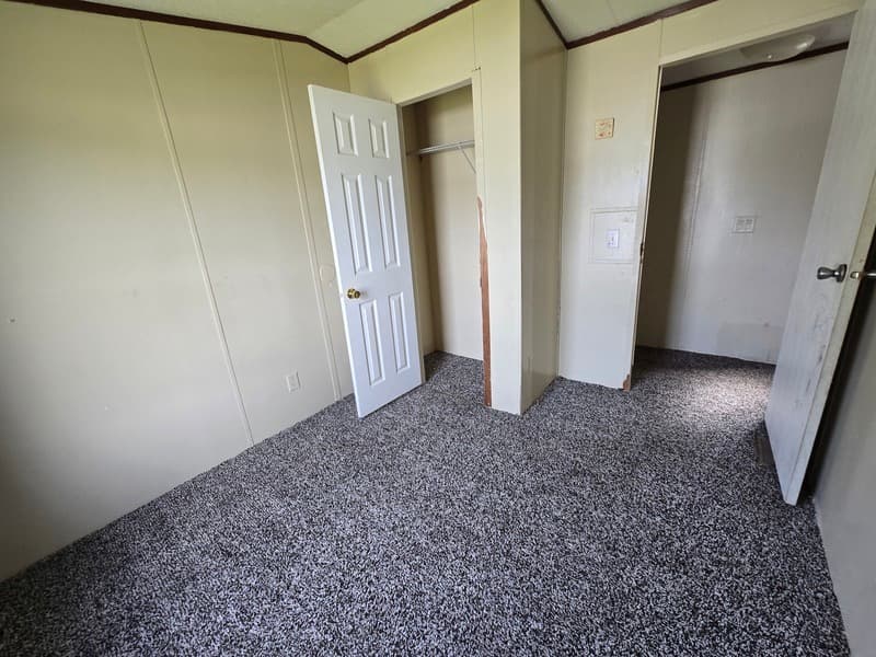 Fayetteville House: 2502 Cattail Cir