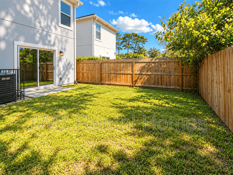 Jacksonville House: 8604 Dandy Ave