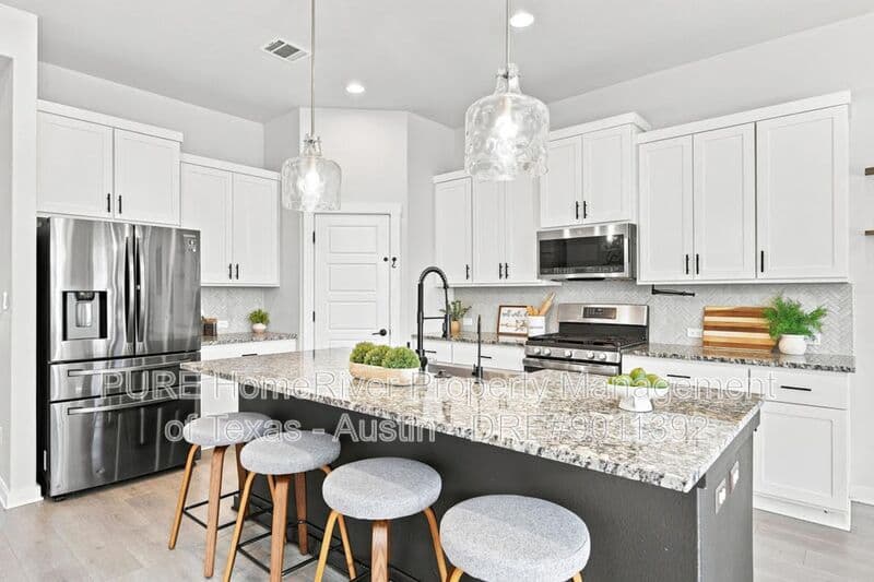 Georgetown House: 336 Berkeley Pl