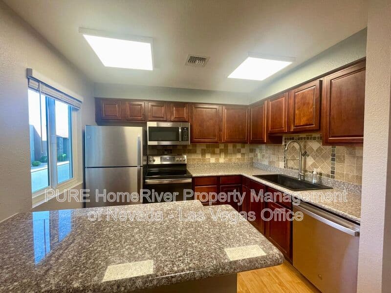 Las Vegas Condo: 5206 River Glen Dr