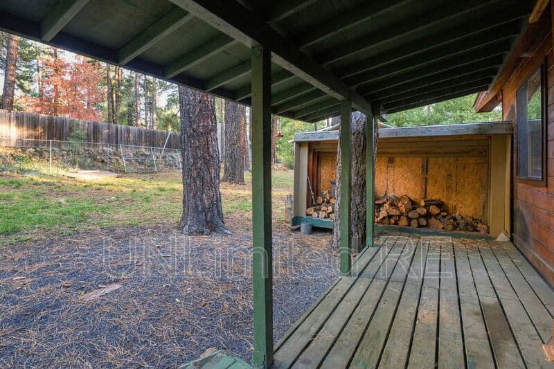 Flagstaff House: 560 Choctaw