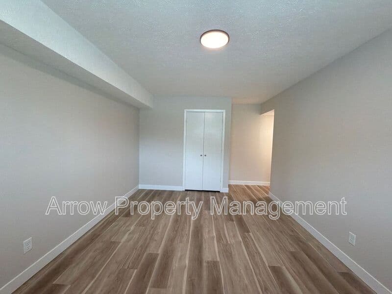 Omaha Condo: 5725 S 14-19