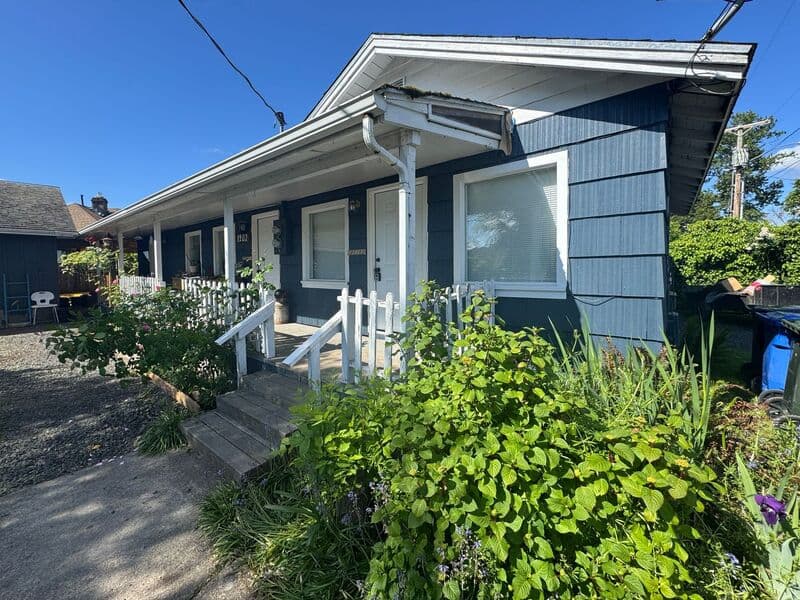 Eugene Condo: 2210 West 19th Avenue