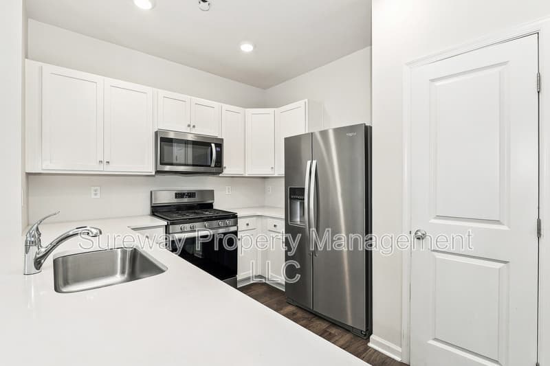 Glassboro Townhome: 336 Mazzeo Dr