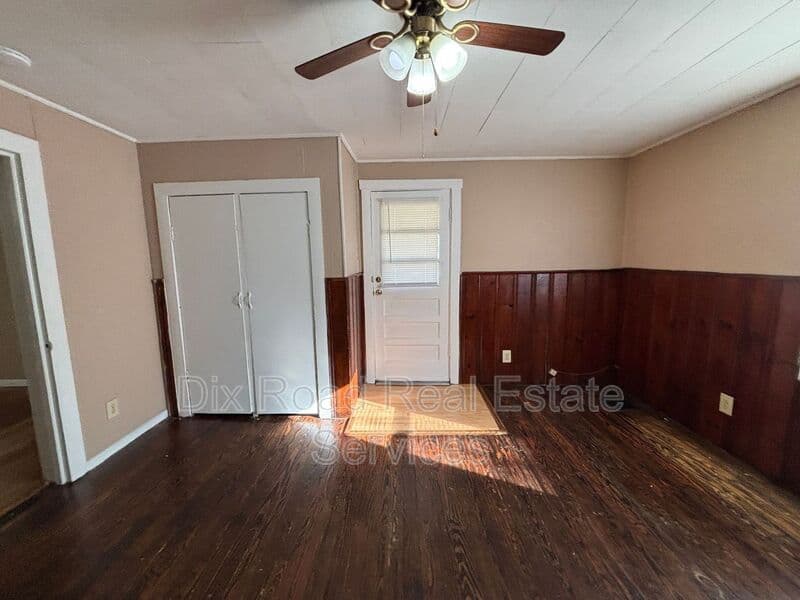 Middletown House: 1618 Sheridan Avenue
