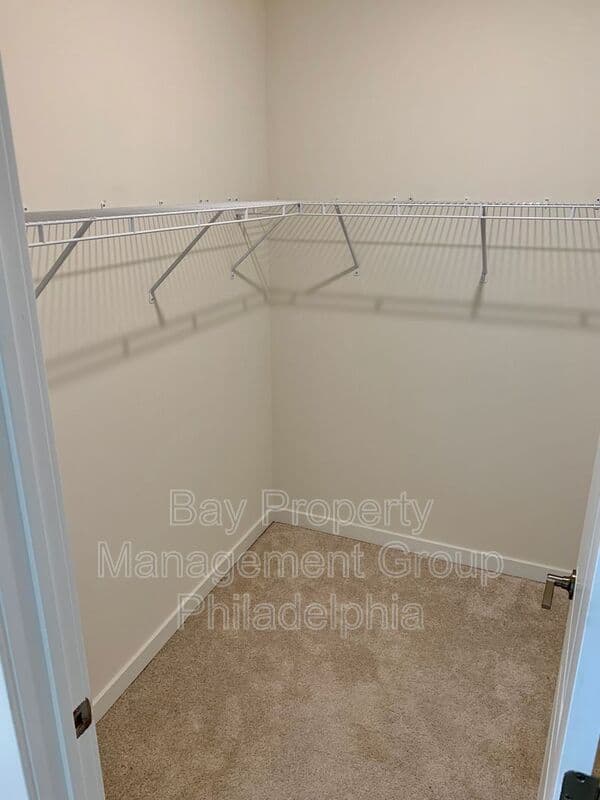 Philadelphia House: 2108 Kensington Walk