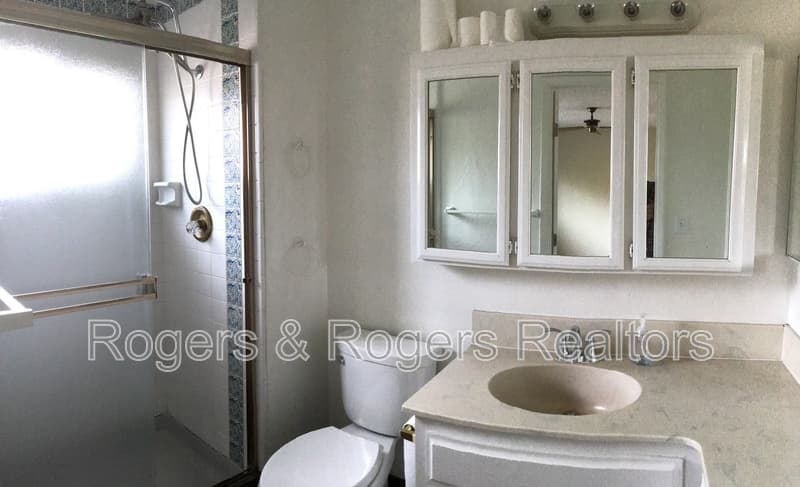 San Jose House: 276 Moraga Way