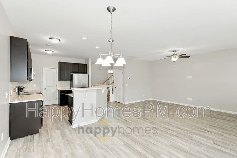 Summerville House: 9013 Cat Tail Pond Road