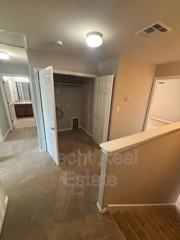 Liberty Hill Condo: 354 Carl Shipp - B