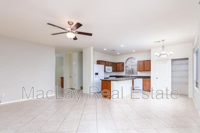 Gilbert House: 4230 S Mariposa Dr