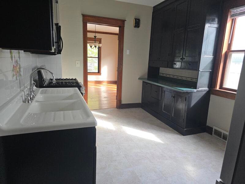 Appleton House: 1009 North Oneida Street