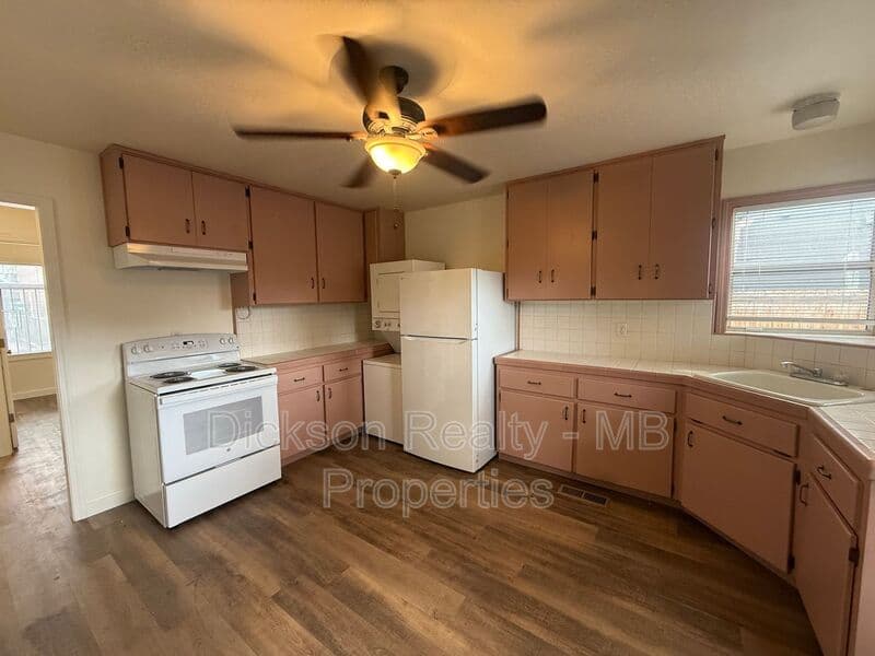 Reno House: 368 Wheeler Ave