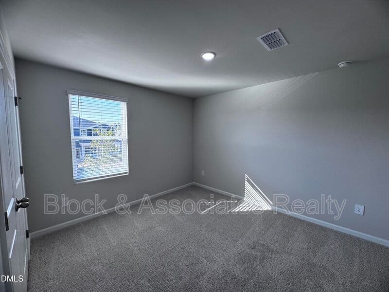 Angier House: 62 Thistle Patch Place