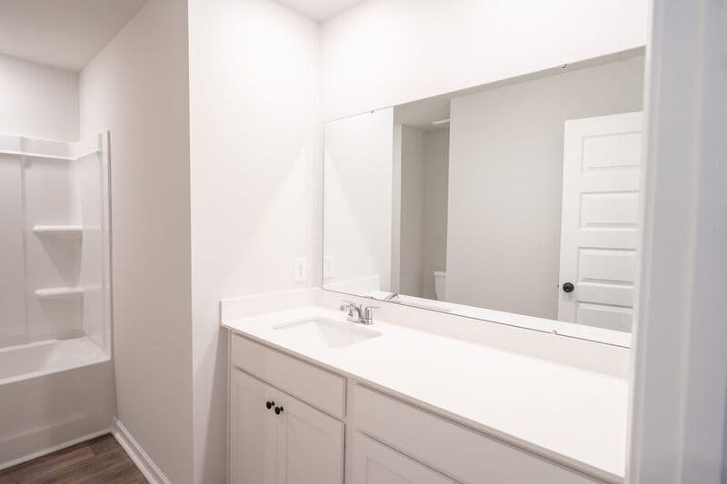 Bloomingdale House: 142 Geranium Way