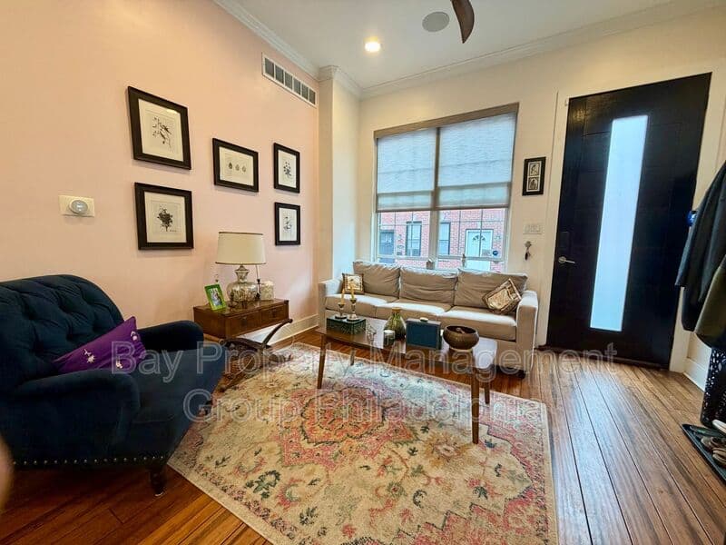 Philadelphia House: 1546 S Lambert St