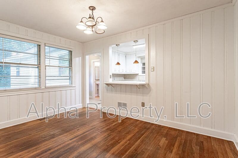 Greenville House: 123 LeGrand Blvd